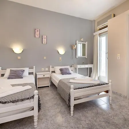 & Joanna Aparthotel 3*